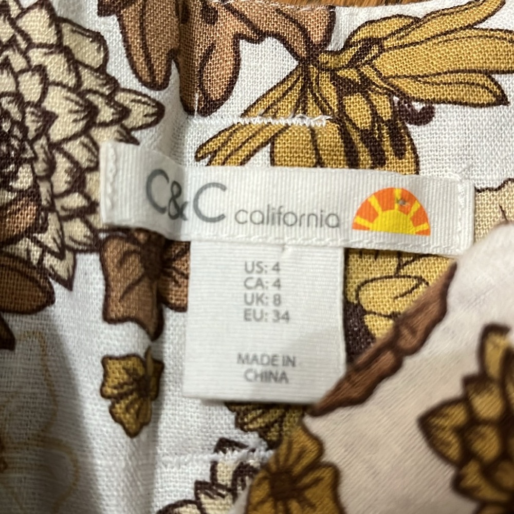 Linen Shorts - Picture 2 of 5